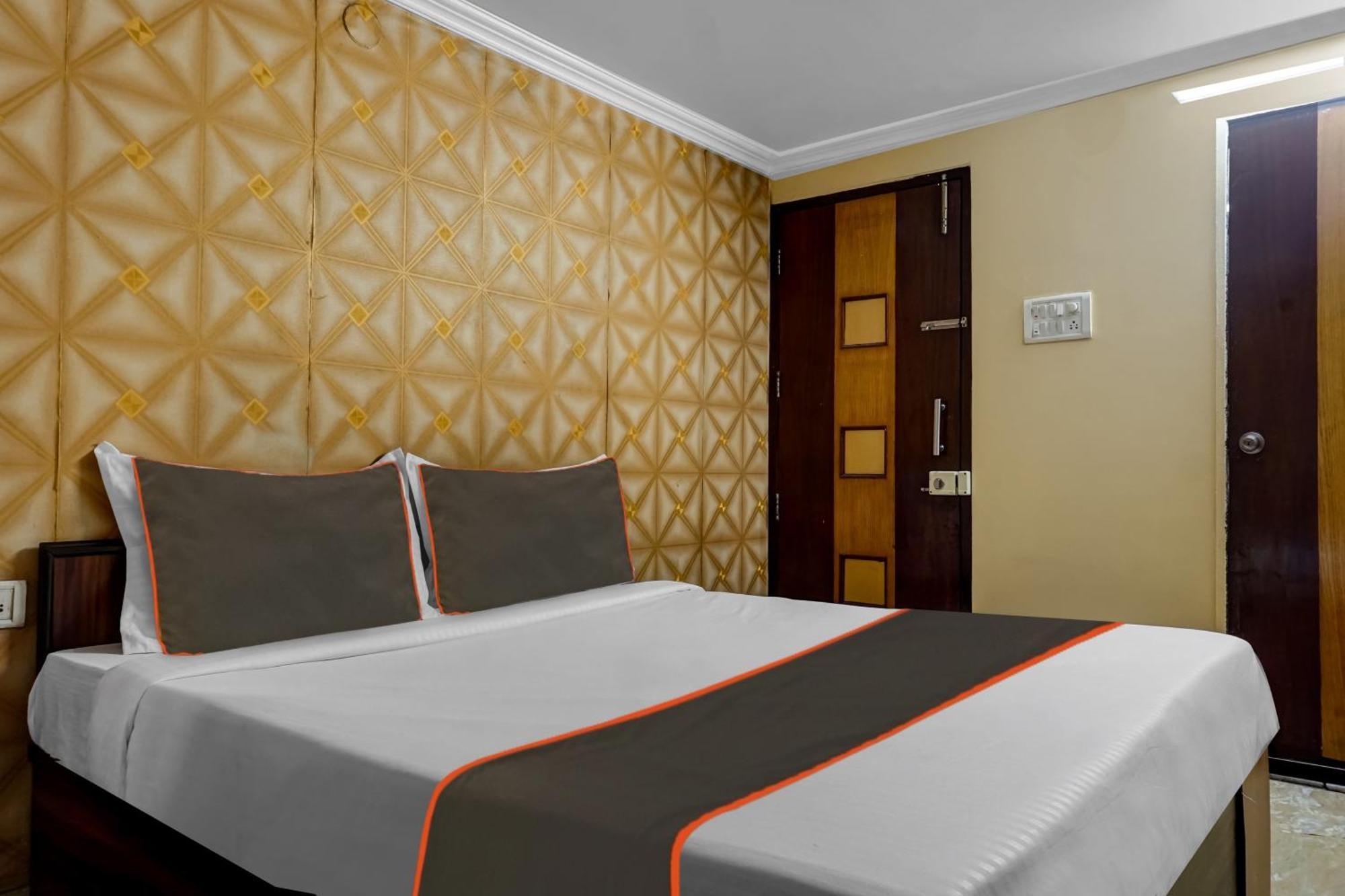 Hotel Galaxy Residency Kalyani Nagar Pune Zewnętrze zdjęcie