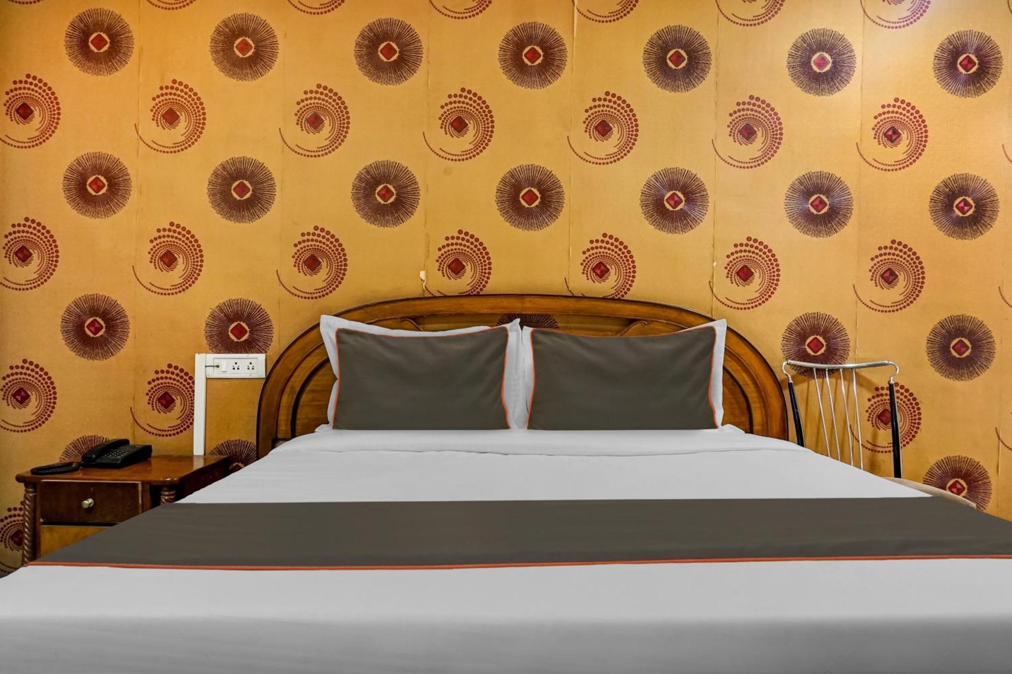 Hotel Galaxy Residency Kalyani Nagar Pune Zewnętrze zdjęcie